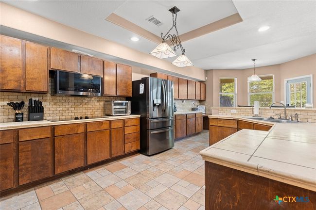 2123 Grizzly Trl, House other with 5 bedrooms, 4 bathrooms and null parking in Harker Heights TX | Image 21
