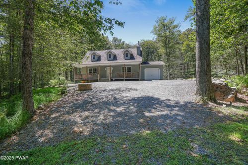 155 Lakewood Dr, Canadensis, PA, 18325-4701 | Card Image
