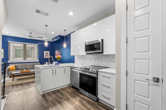 Kitchen | Image 10