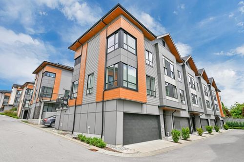 11-15151 Edmund Dr, Surrey, BC, V3S0B2 | Card Image