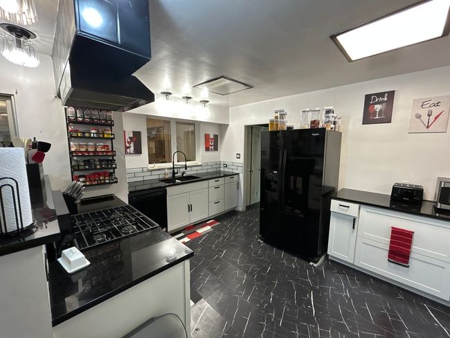 4202 Elm St, House other with 5 bedrooms, 5 bathrooms and 2 parking in East Chicago IN | Image 13