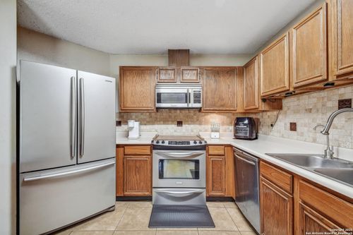 14218 Fairwayhill, San Antonio, TX, 78217-1619 | Card Image