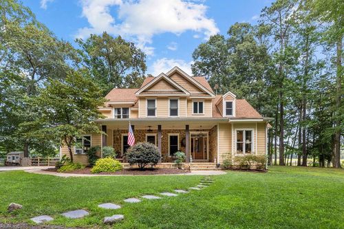 12155 Fenwood Ct, Smithfield, VA, 23430-5707 | Card Image