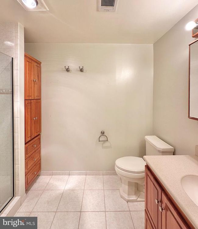 2021 Lakebreeze Way, Townhouse with 3 bedrooms, 4 bathrooms and null parking in RESTON VA | Image 24