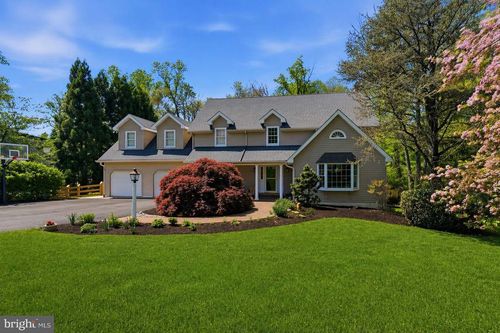 705 Wickersham Ln, KENNETT SQUARE, PA, 19348-1512 | Card Image