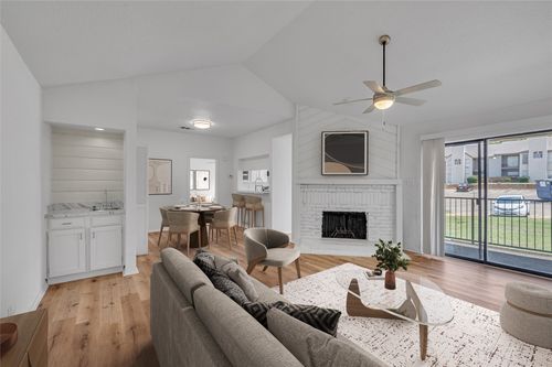 6034 Stoneybrook Dr, Fort Worth, TX, 76112-2790 | Card Image