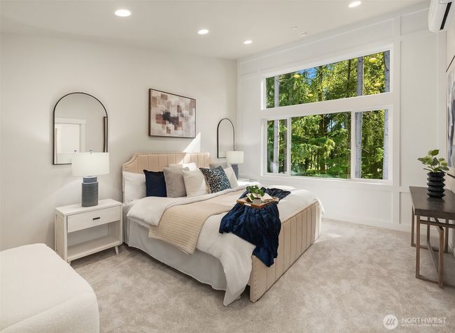 Luxurious primary suite featuring soaring vaulted ceilings | Image 26