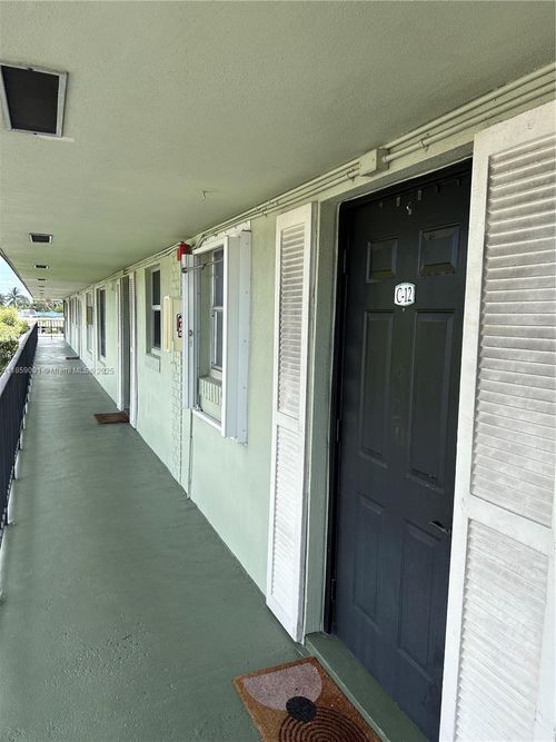 apt-c12-801 W Oakland Park Blvd, Wilton Manors, FL, 33311-1772 | Card Image