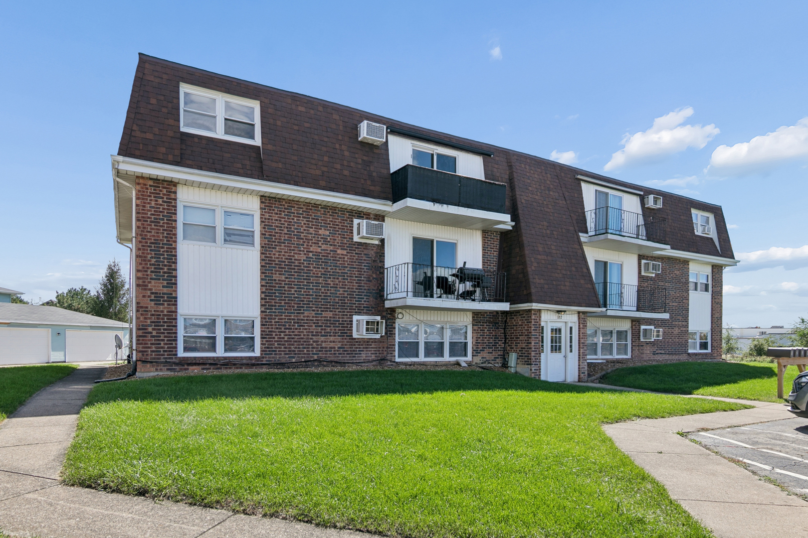 182 Mohawk Dr, Bourbonnais, IL 60914