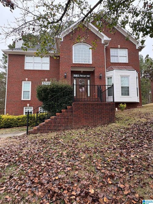 212 Broadmoor Cir, ALABASTER, AL, 35007-3145 | Card Image