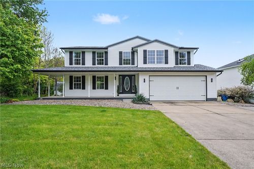 95 Cheyenne Dr, Girard, OH, 44420-3606 | Card Image