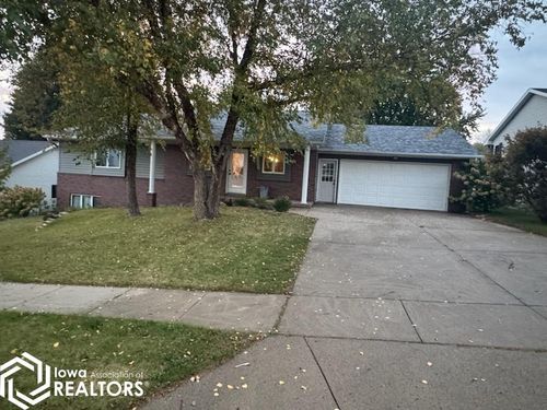 1045 Amy Ave, Carroll, IA, 51401-3905 | Card Image