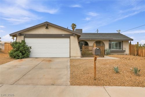 1801 Golden Shadow Dr, Henderson, NV, 89002-8619 | Card Image