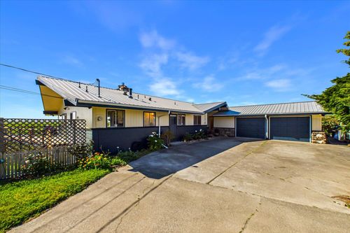 2554 Eel River Dr, Loleta, CA, 95551-9434 | Card Image