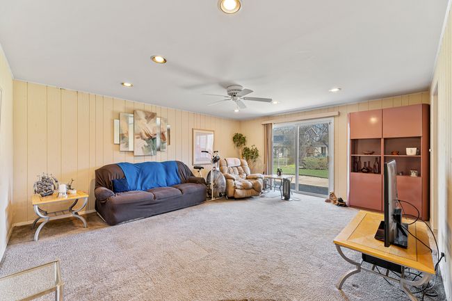 2213 Strawberry Ln, House other with 3 bedrooms, 3 bathrooms and 2 parking in Glenview IL | Image 16