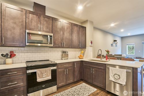 c-9618 19th Ave Se, Everett, WA, 98208-3874 | Card Image