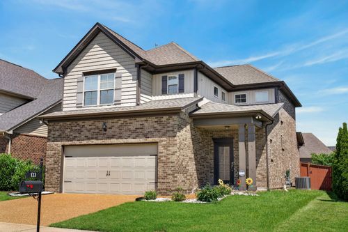 123 Annapolis Bend Cir, Hendersonville, TN, 37075-6749 | Card Image