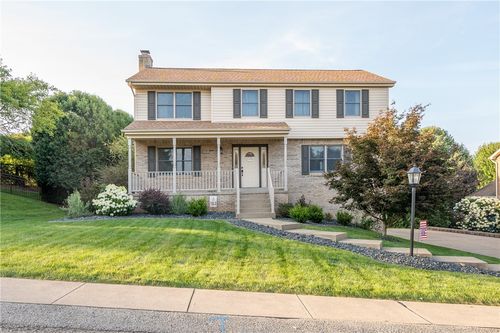 108 Karen Dr, Irwin, PA, 15642-5513 | Card Image