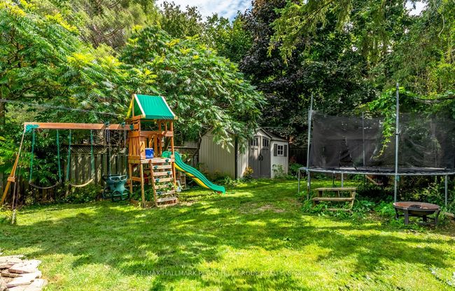 9 Oriole Crt, House other with 3 bedrooms, 2 bathrooms and 4 parking in Barrie ON | Image 20