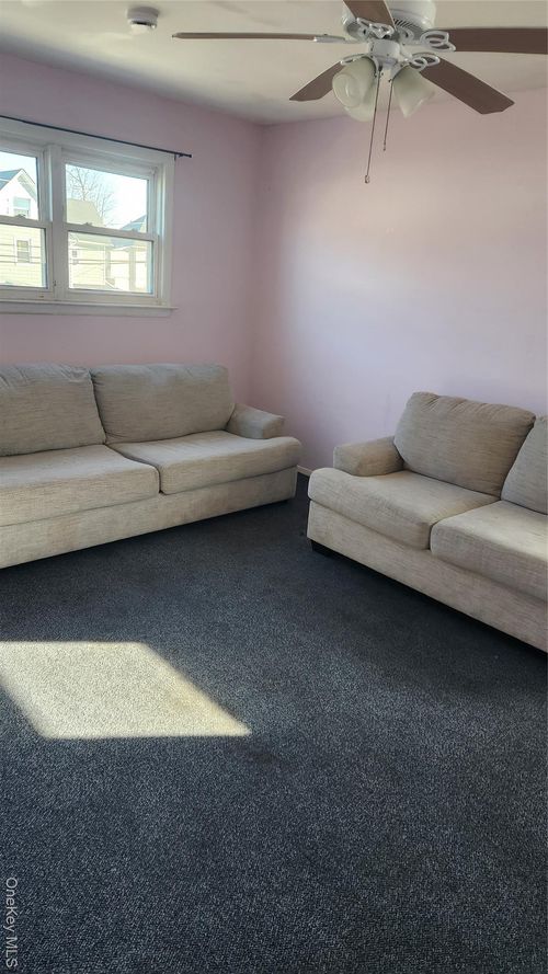 fl-2nd-17 Stewart Ave, Hempstead, NY, 11550-2809 | Card Image