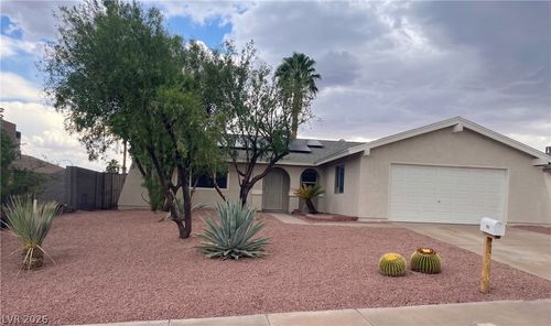620 Hidden Valley Dr, Henderson, NV, 89002-8308 | Card Image
