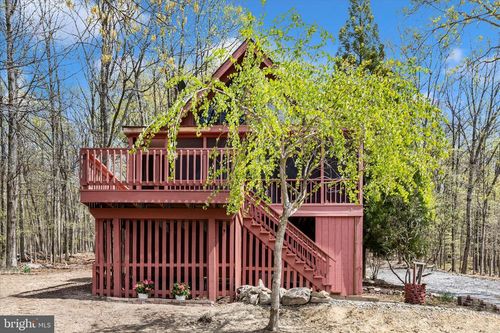 742 Skyline Trl, HARPERS FERRY, WV, 25425-5016 | Card Image