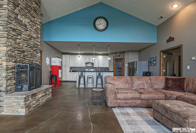 21806 S 190 Th St, House other with 3 bedrooms, 3 bathrooms and 2 parking in Adams NE | Image 10