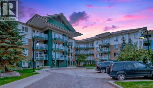 3111 34 Ave Nw, Calgary, AB, T2L0Y2 | Card Image