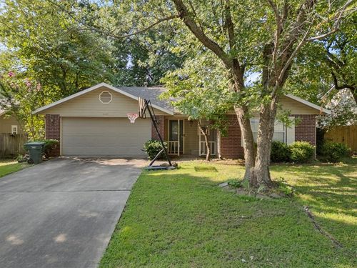 3169 W Mica St, Fayetteville, AR, 72704-6737 | Card Image