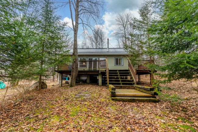 1071 Crabbe Lane, House other with 2 bedrooms, 1 bathrooms and 8 parking in Haliburton ON | Image 35