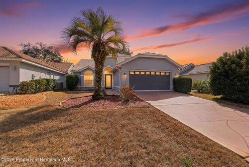 9376 French Quarters Cir, WEEKI WACHEE, FL, 34613-4212 | Card Image