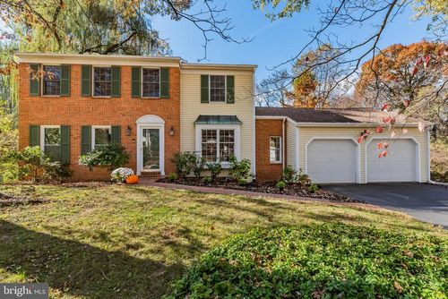 919 Woodland Dr, LEMOYNE, PA, 17043-1211 | Card Image