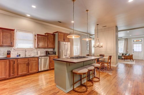 936 S Cox St, Memphis, TN, 38104-5717 | Card Image