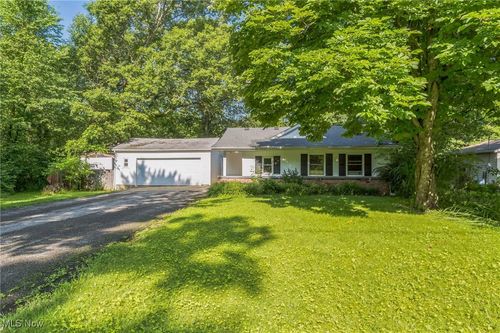 10496 Florida Street, Aurora, OH, 44202 | Card Image