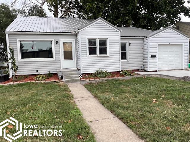 Henry St, Mount Pleasant, IA 52641