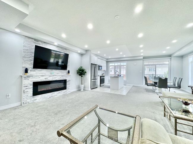 39 - 113 Hartley Ave, Condo with 3 bedrooms, 3 bathrooms and 1 parking in Paris ON | Image 14