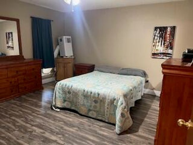 Master Bedroom | Image 11