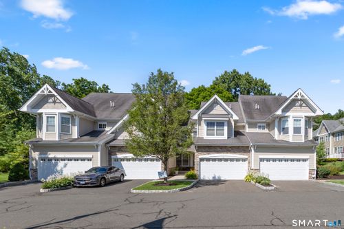 86 Tucker St, Danbury, CT, 06810-5133 | Card Image