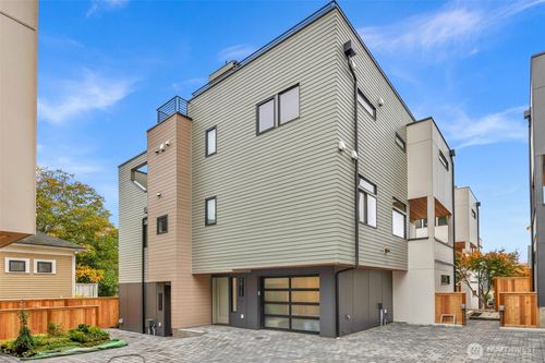 b-1412 N 47th St, Seattle, WA, 98103-6716 | Card Image