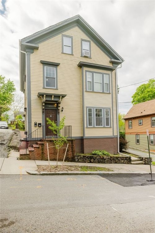 1-65 Evergreen St, Providence, RI, 02906-1947 | Card Image