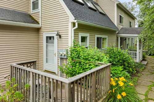 2-5 Hillside Place, Boothbay, ME, 04537 | Card Image
