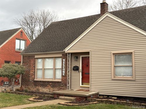 15570 Angelique Ave, Allen Park, MI, 48101-1930 | Card Image