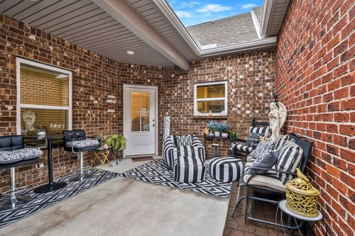 2326 Laurelstone Dr, Murfreesboro, TN, 37130-8730 | Card Image