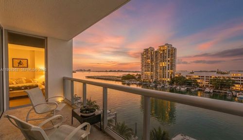 apt-702-7929 West Dr, North Bay Village, FL, 33141-5564 | Card Image