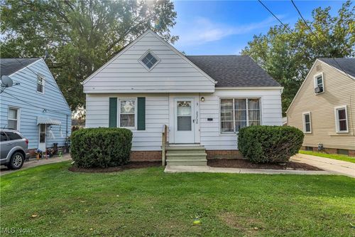 25730 Shoreview Ave, Euclid, OH, 44132-1804 | Card Image