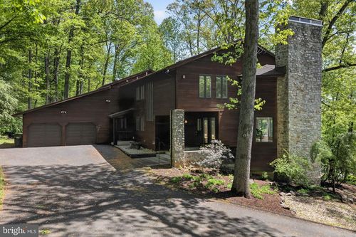 5069 S 5th Street, EMMAUS, PA, 18049 | Card Image