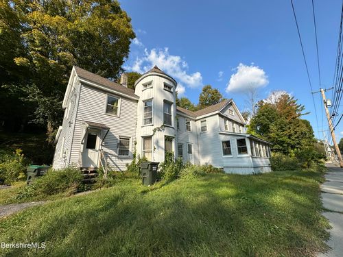 2-705 Cape St, Lee, MA, 01238 | Card Image