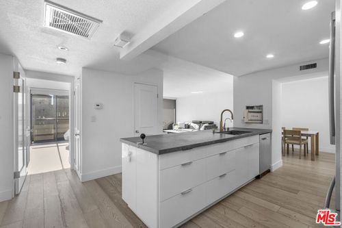 apt-1214-600 W 9th St, Los Angeles, CA, 90015-4339 | Card Image