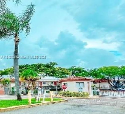 34-855 Ne 209th St, Miami, FL, 33179-1218 | Card Image