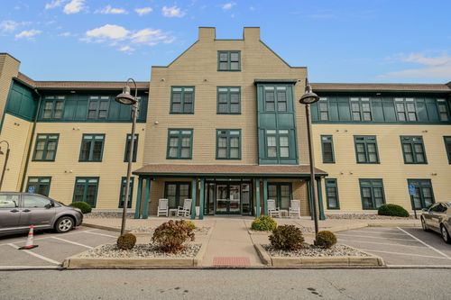 unit-1206-38 Hope St, Niantic, CT, 06357-2453 | Card Image